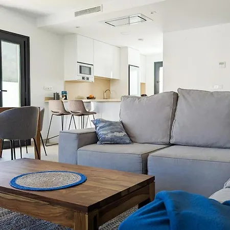 Panoramic Pool & Mountains House Apartment Finestrat