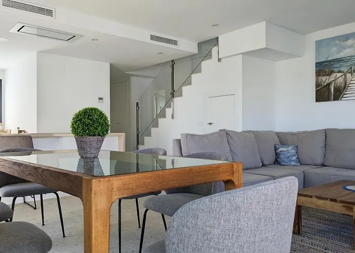 Panoramic Pool & Mountains House Finestrat